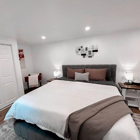 The Victoria Suite In Elora- King Bed Buitenkant foto